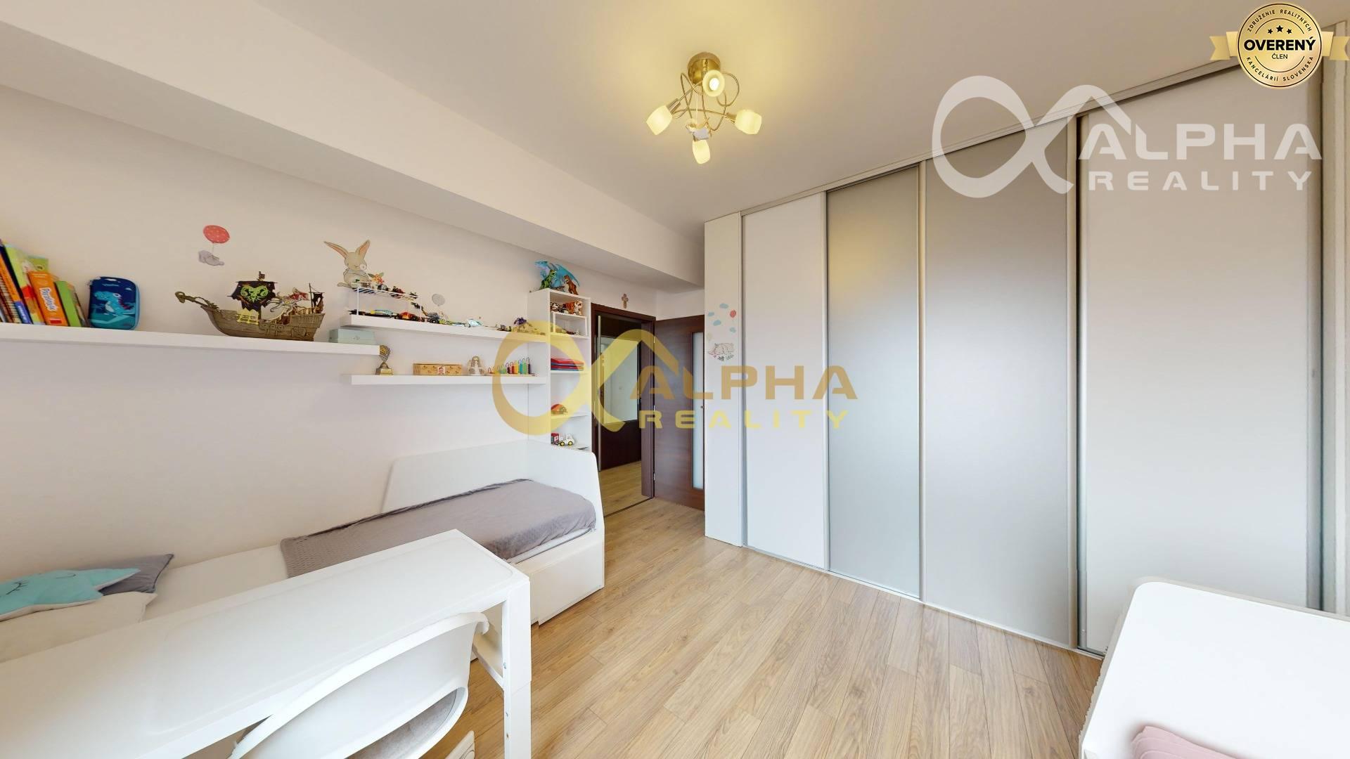 EXKLUZÍVNE 3 izbový byt s balkónom a garážou, Medza, Spišská Nová Ves