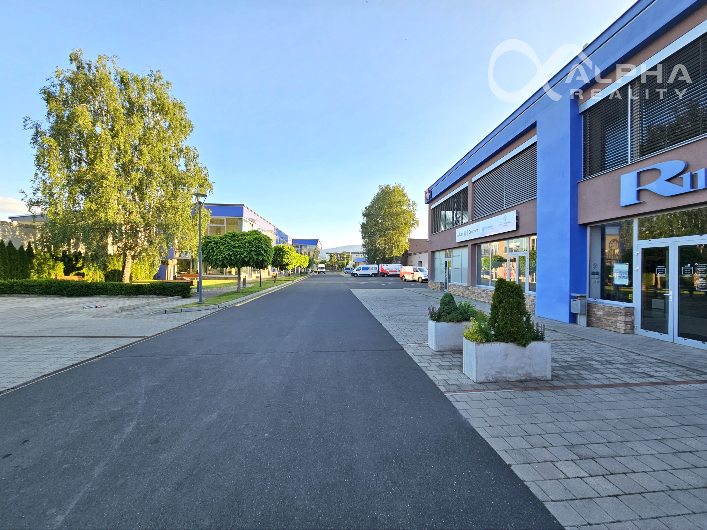 Prenájom kancelárske, obchodné priestory 114,2m2, Sp. N. Ves