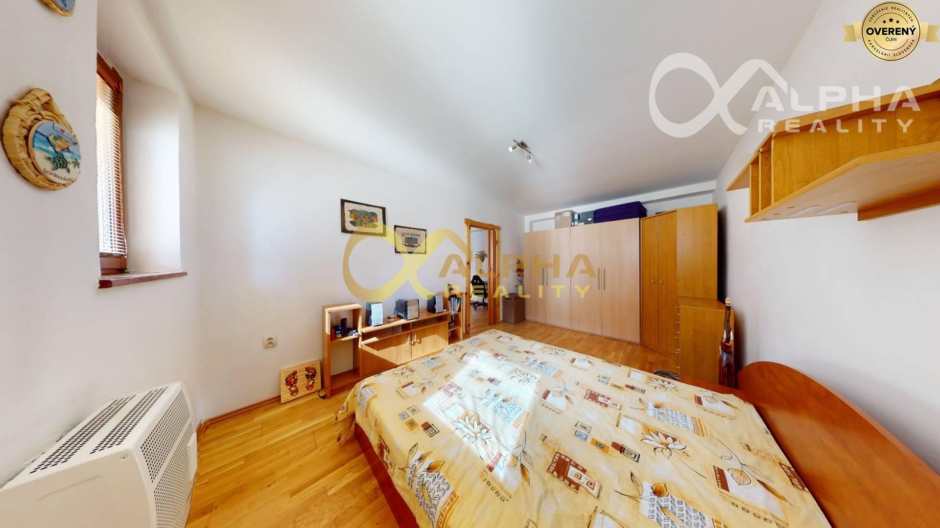 EXKLUZÍVNE 1 izbový byt upravený na 2 izbový, sídlisko Rozvoj, Levoča