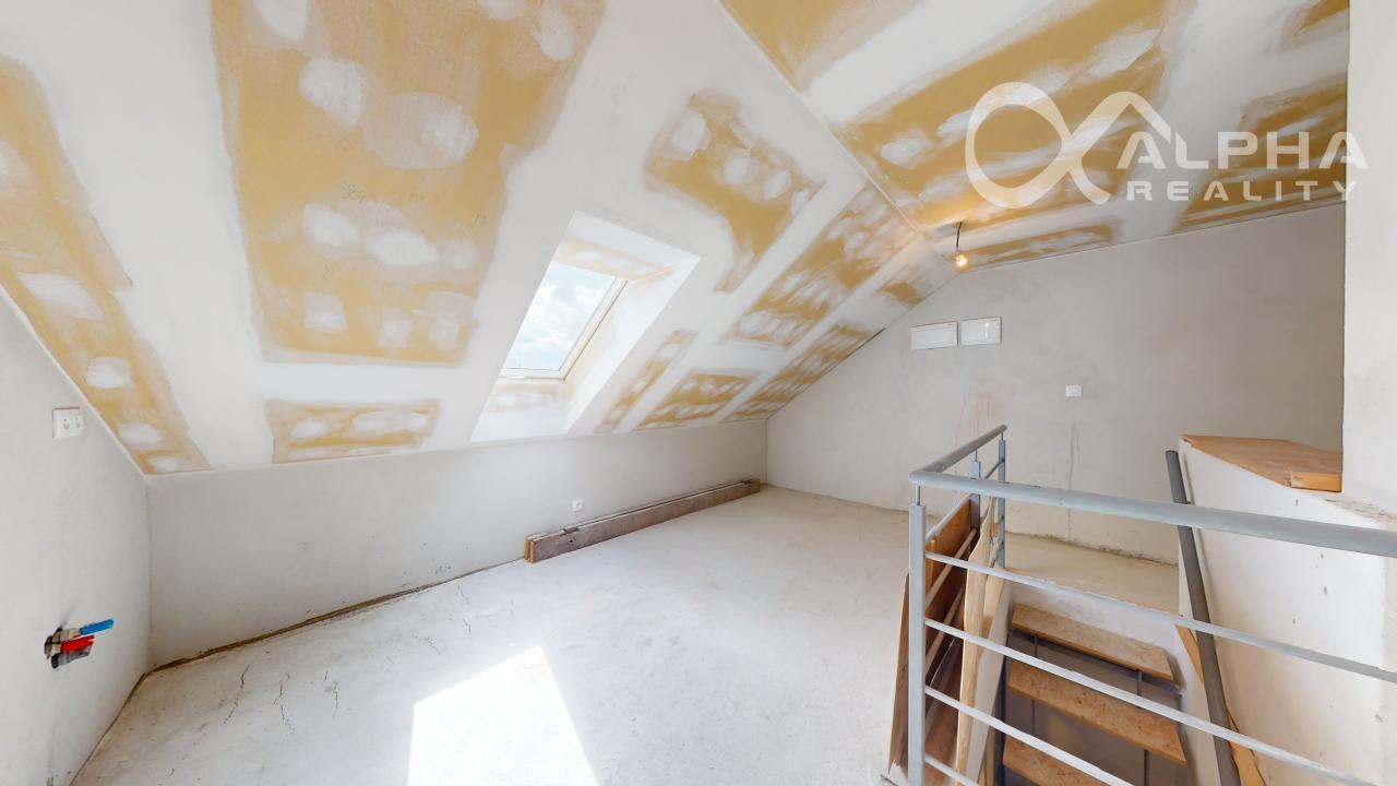 EXKLUZÍVNE: 4i mezonet s loggiou, centrum, Spišská Nová Ves