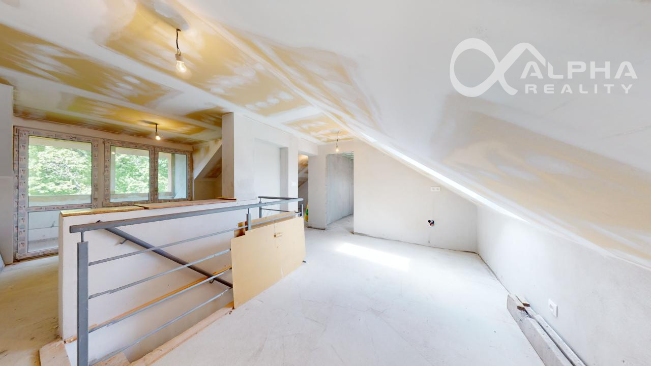 EXKLUZÍVNE: 4i mezonet s loggiou, centrum, Spišská Nová Ves