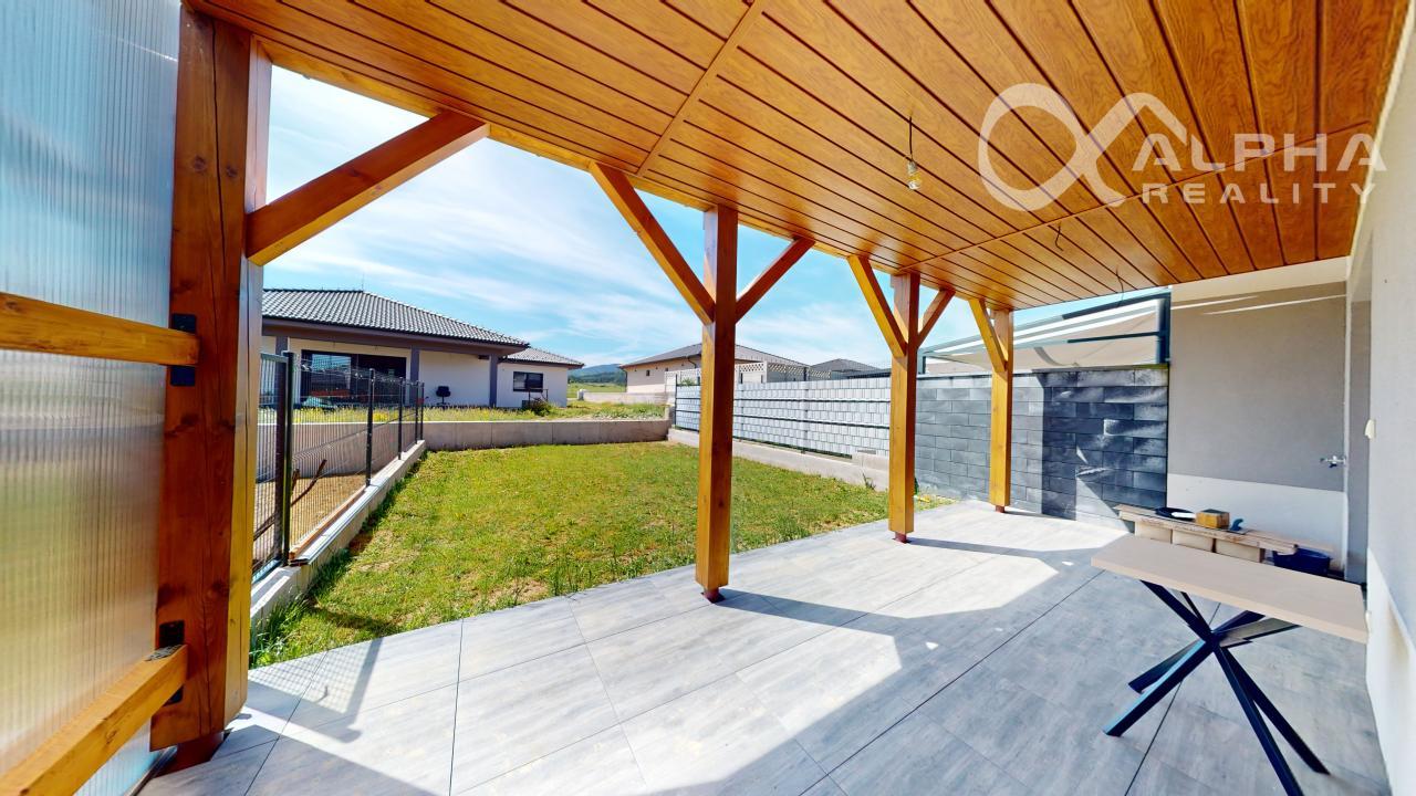 2 izbový byt s terasou, záhradkou a vlastným parkovaním, Červený jarok, Spišská Nová Ves