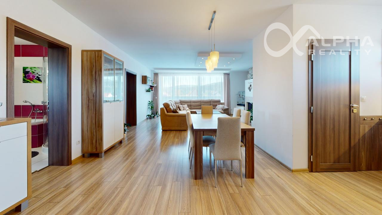 EXKLUZÍVNE nadštandardný 3i byt s terasou, garážou, altánom, Smižany