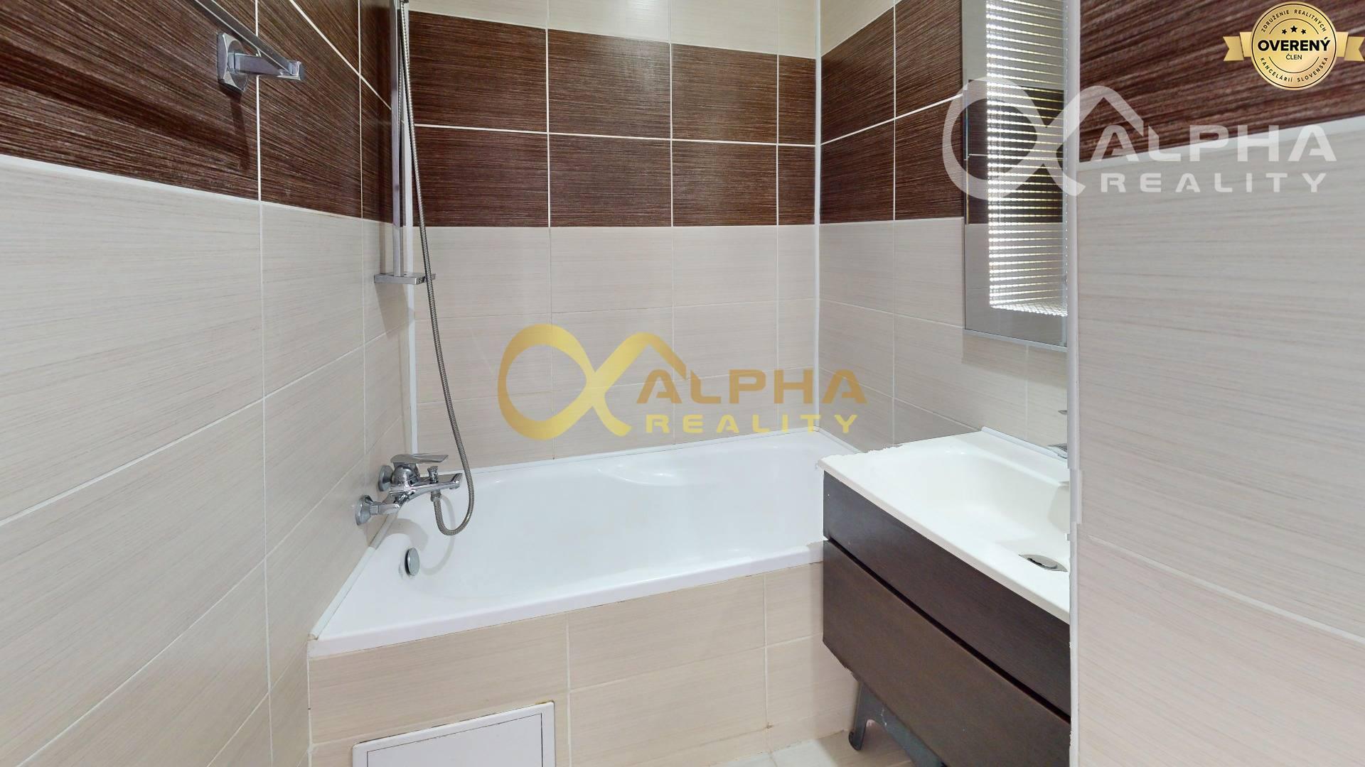 Exkluzívne 2i byt s 2 loggiami, sídlisko Tarča, Spišská Nová Ves