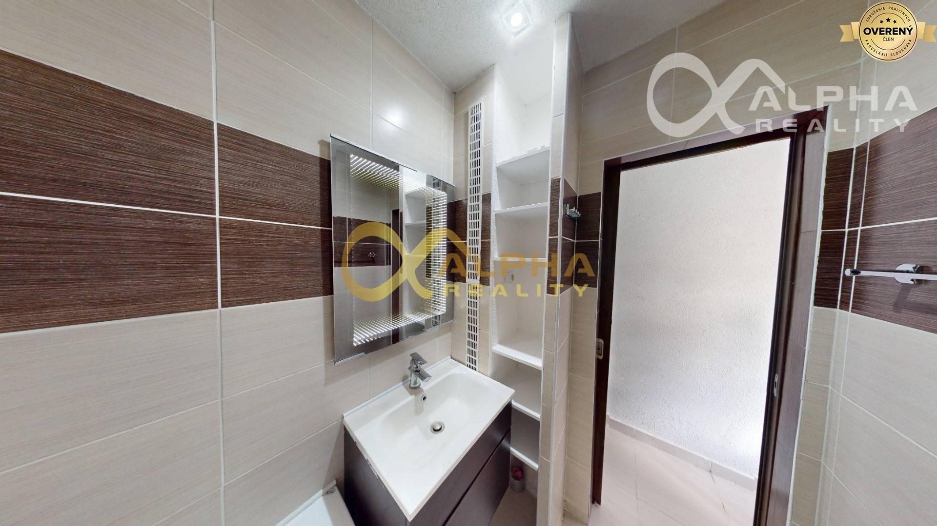 Exkluzívne 2i byt s 2 loggiami, sídlisko Tarča, Spišská Nová Ves