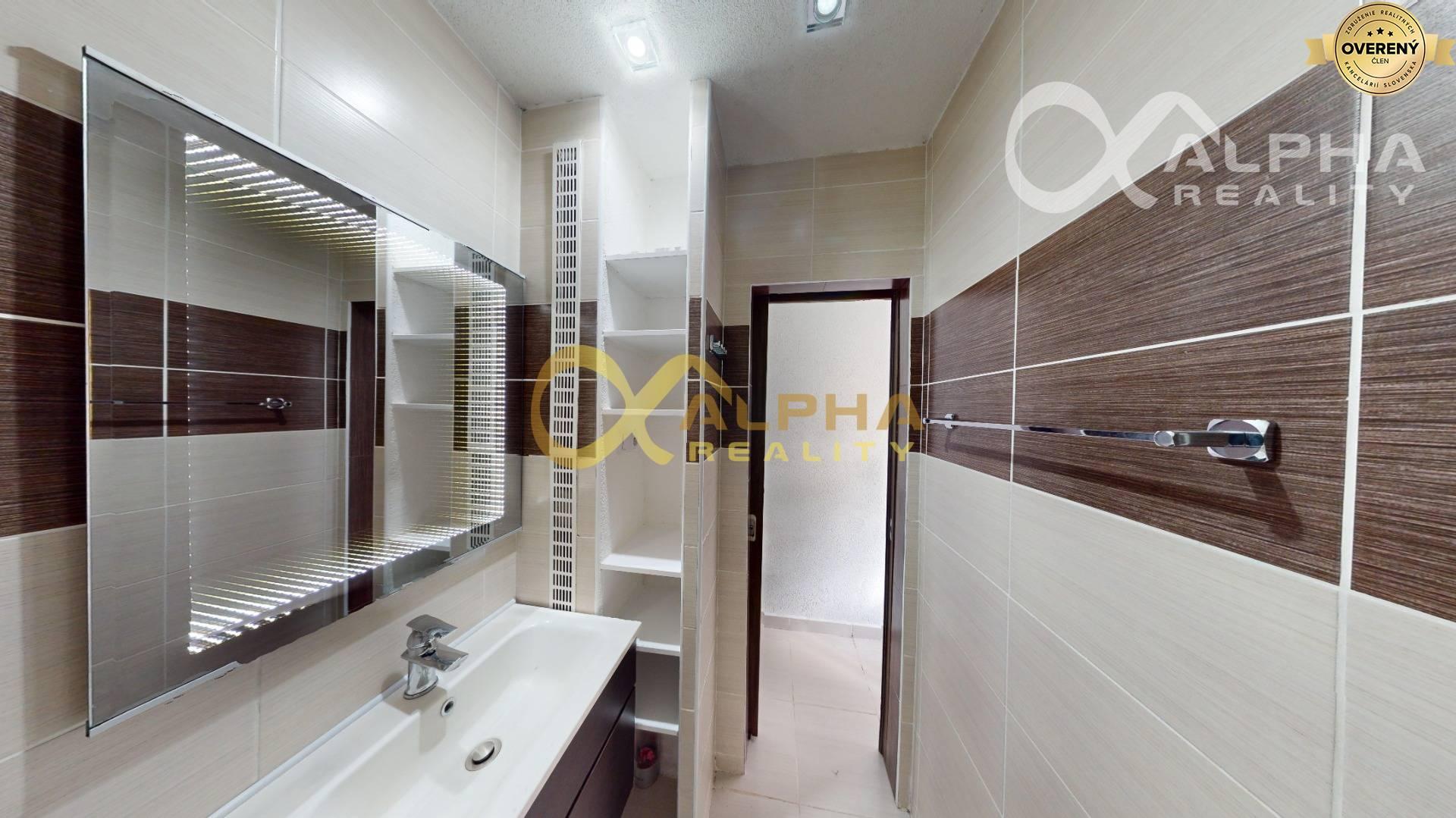 Exkluzívne 2i byt s 2 loggiami, sídlisko Tarča, Spišská Nová Ves