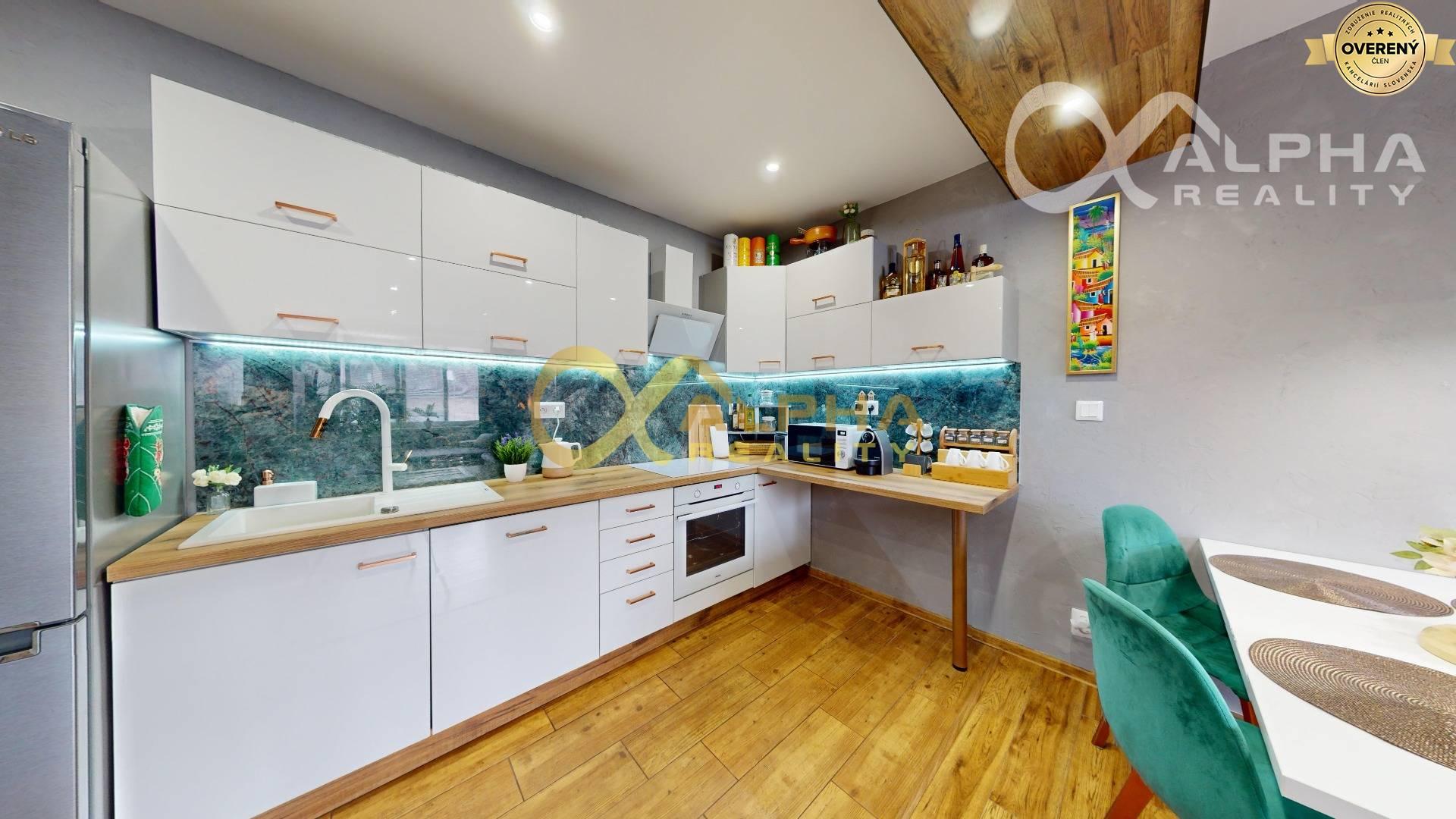 EXKLUZÍVNE 2i byt s francúzskym balkónom, centrum, Spišská Nová Ves