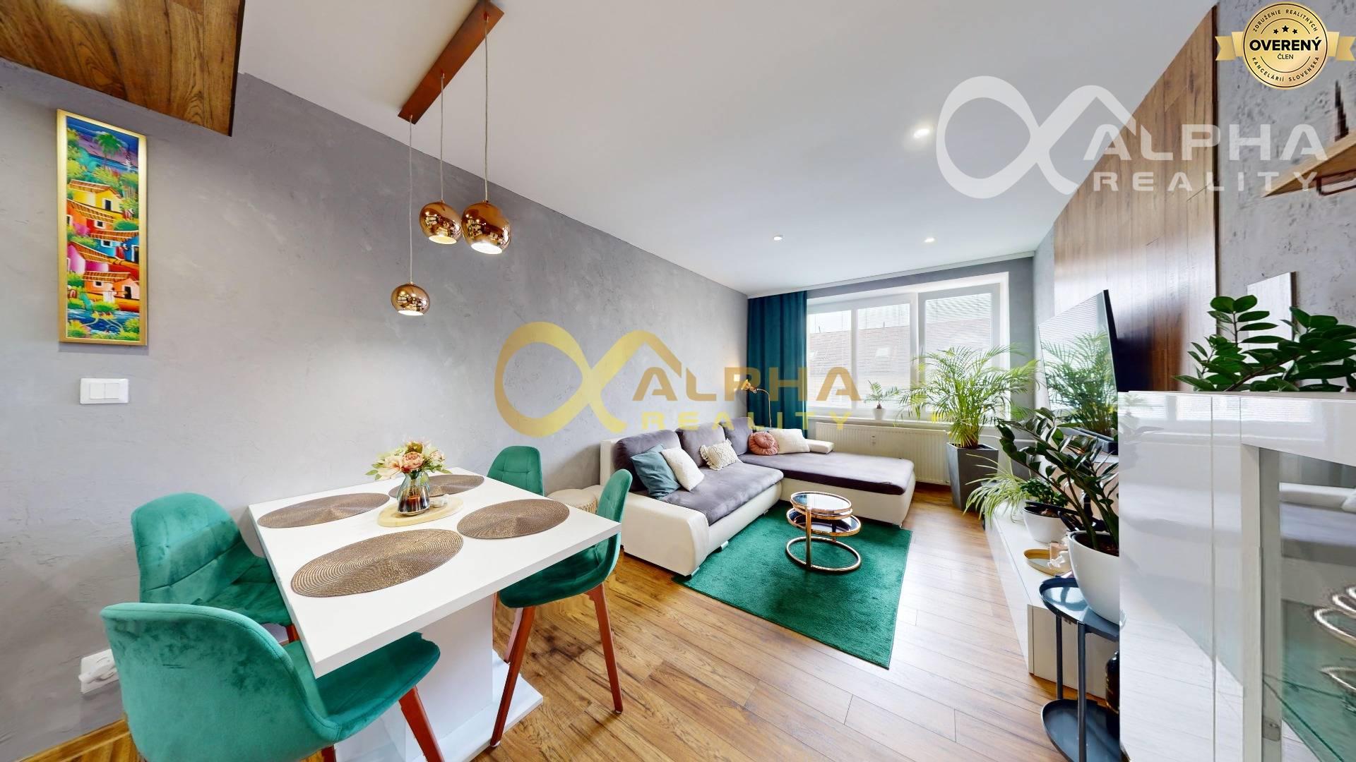 EXKLUZÍVNE 2i byt s francúzskym balkónom, centrum, Spišská Nová Ves