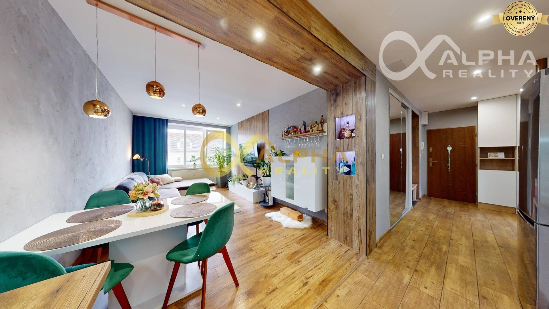 EXKLUZÍVNE 2i byt s francúzskym balkónom, centrum, Spišská Nová Ves