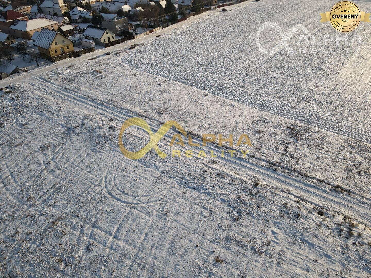 EXKLUZÍVNE Pozemok vhodný na výstavbu rodinného domu, Sp. Tomášovce