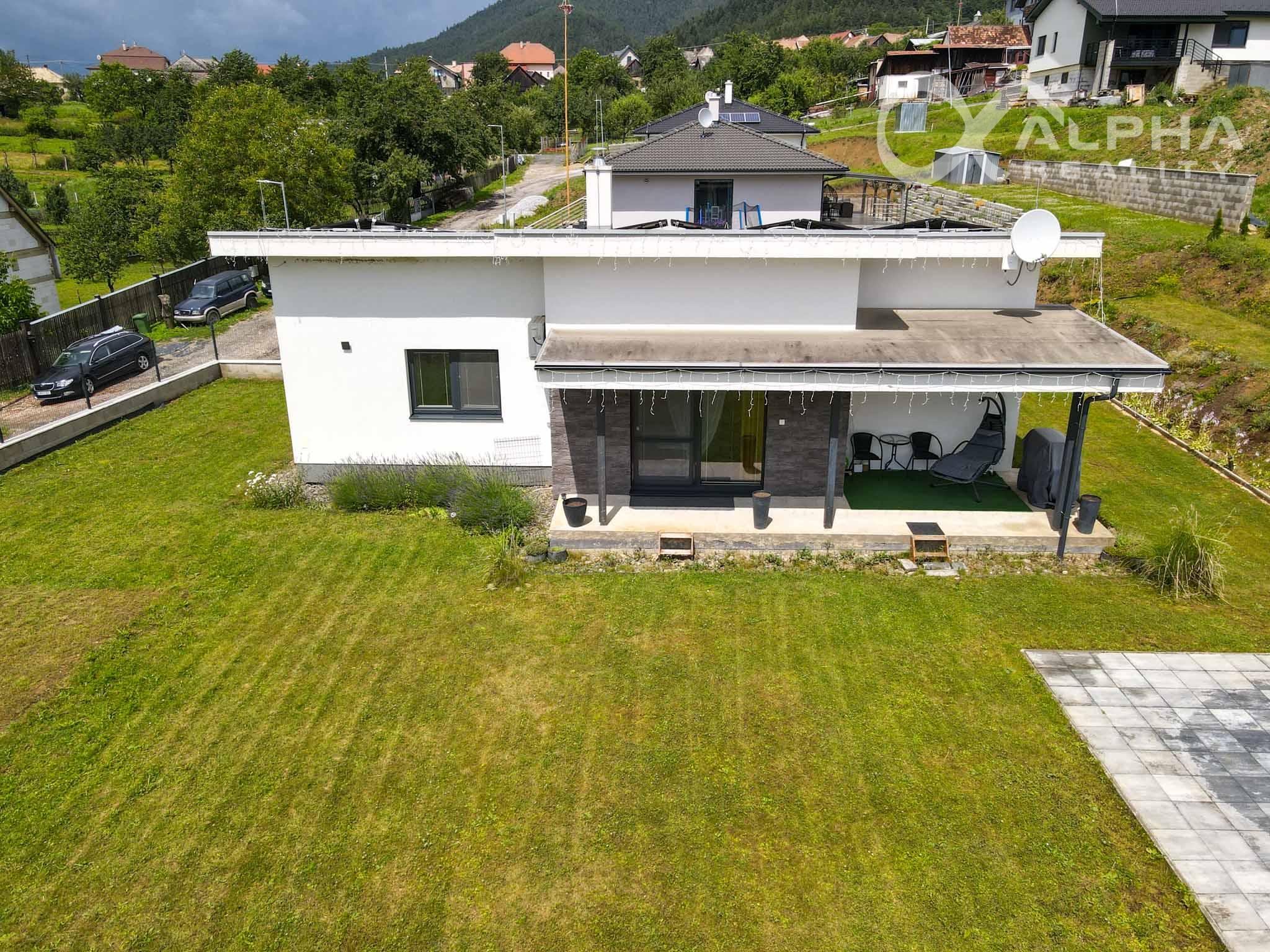 Exkluzívne 4i rodinný dom - bungalov, Dúbrava, okr. Levoča