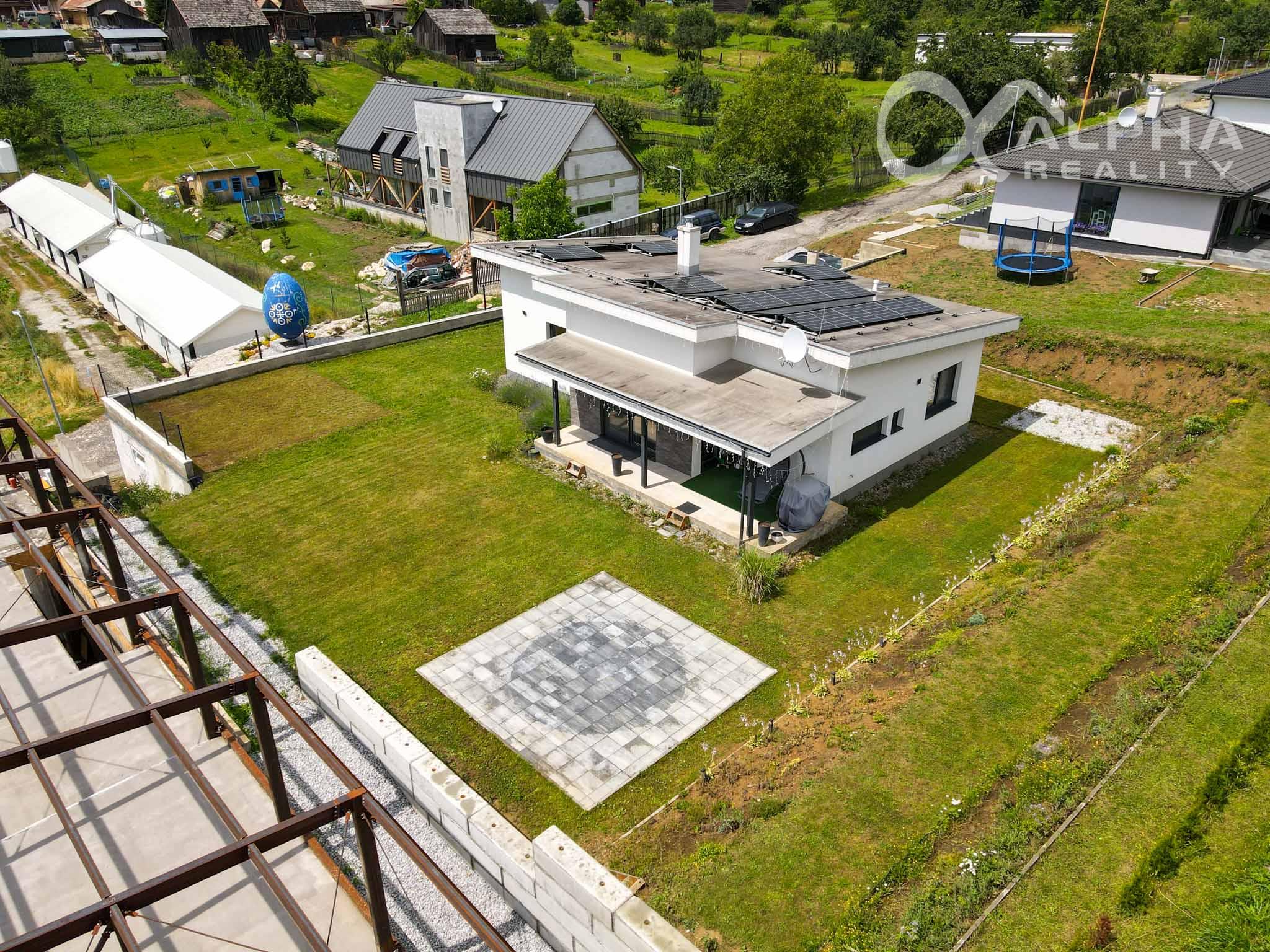 Exkluzívne 4i rodinný dom - bungalov, Dúbrava, okr. Levoča