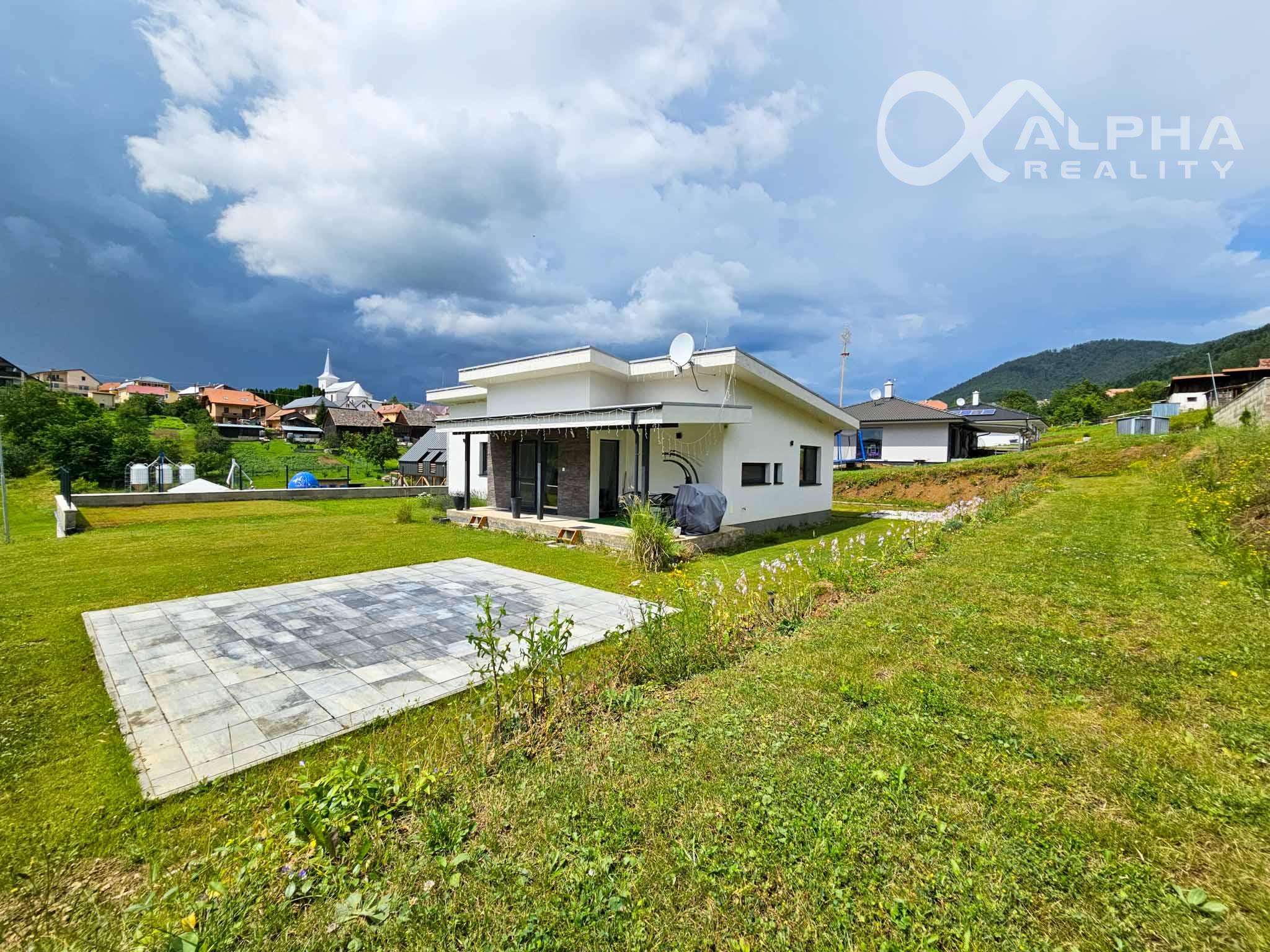 Exkluzívne 4i rodinný dom - bungalov, Dúbrava, okr. Levoča