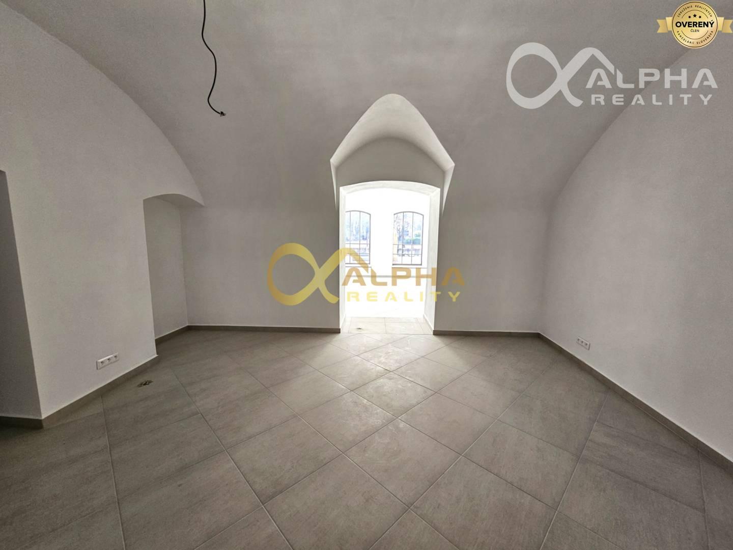 Prenájom obchodné priestory, 65m2, Letná ul., Spišská Nová Ves