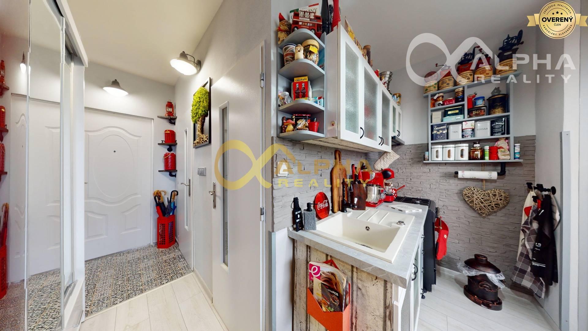 EXKLUZÍVNE 1i byt s loggiou, sídlisko Západ, Spišská Nová Ves