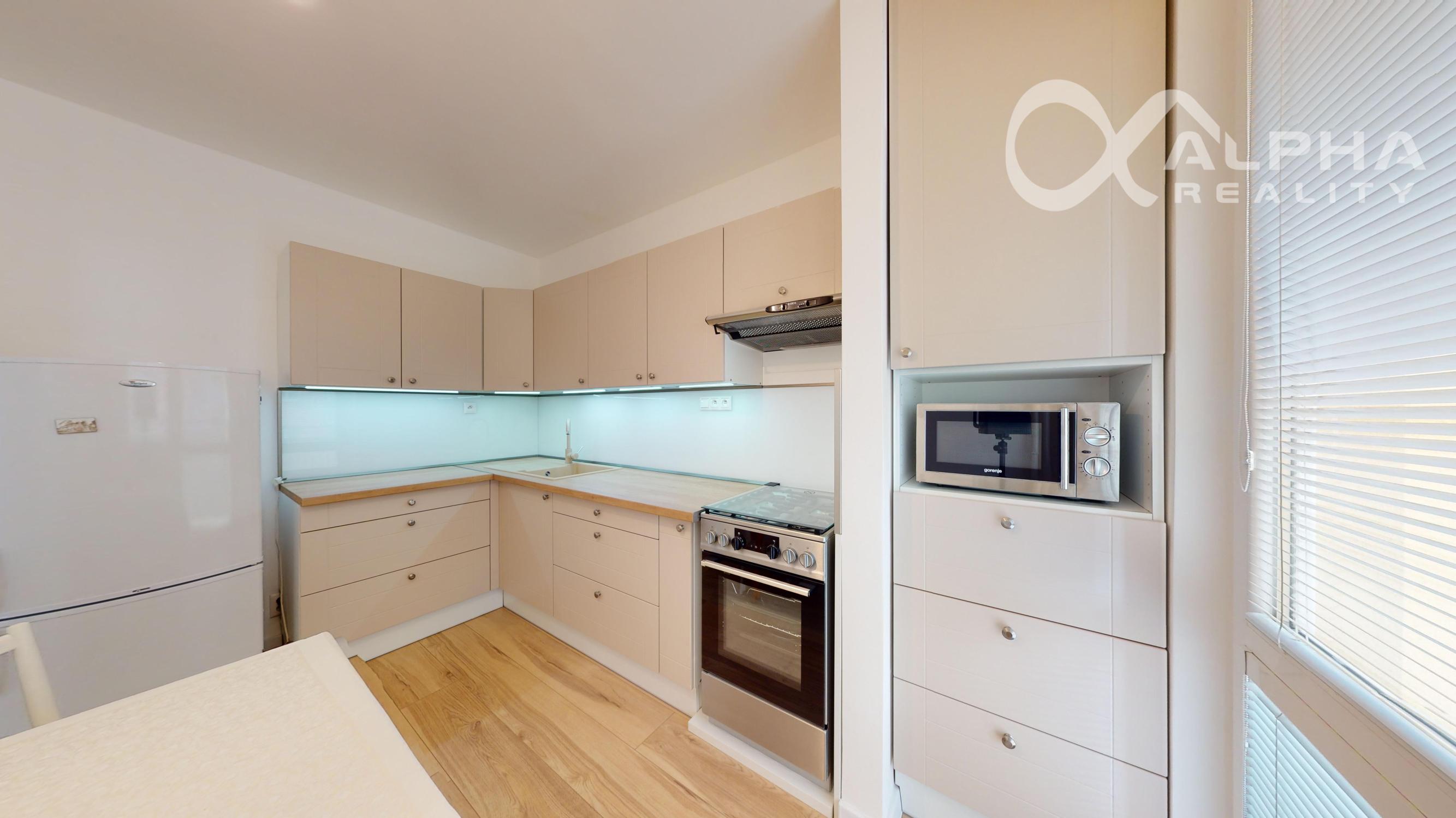 EXKLUZÍVNE 3 izbový byt s loggiou, sídlisko Západ, Levoča