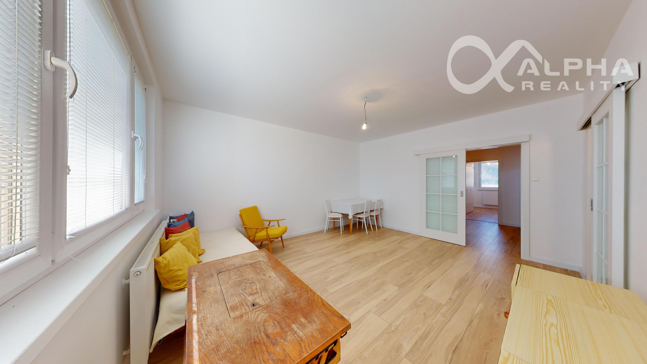 EXKLUZÍVNE 3 izbový byt s loggiou, sídlisko Západ, Levoča