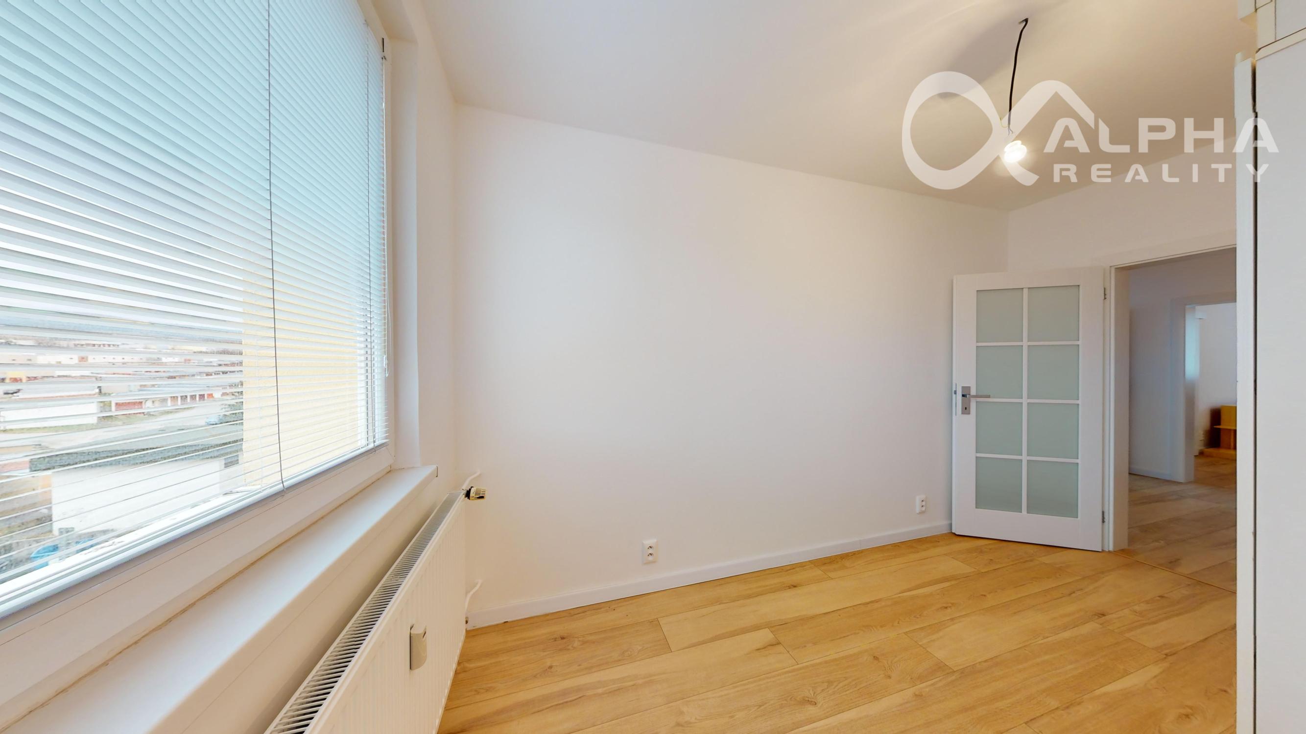 EXKLUZÍVNE 3 izbový byt s loggiou, sídlisko Západ, Levoča