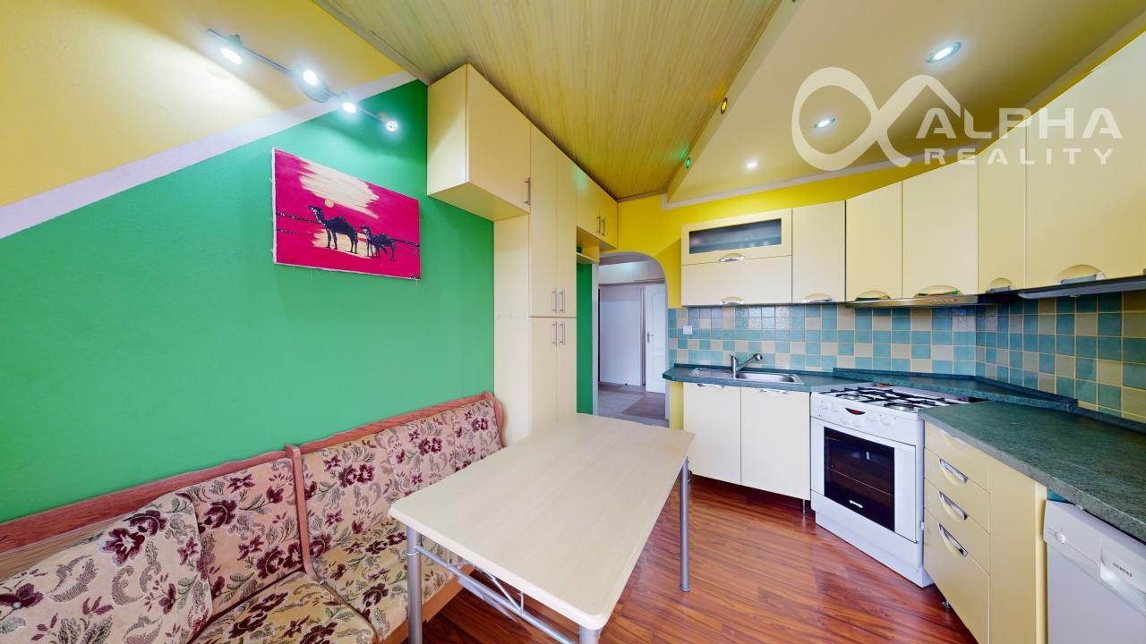 2 izbový byt s loggiou, sídlisko Pod vinicou, Levoča