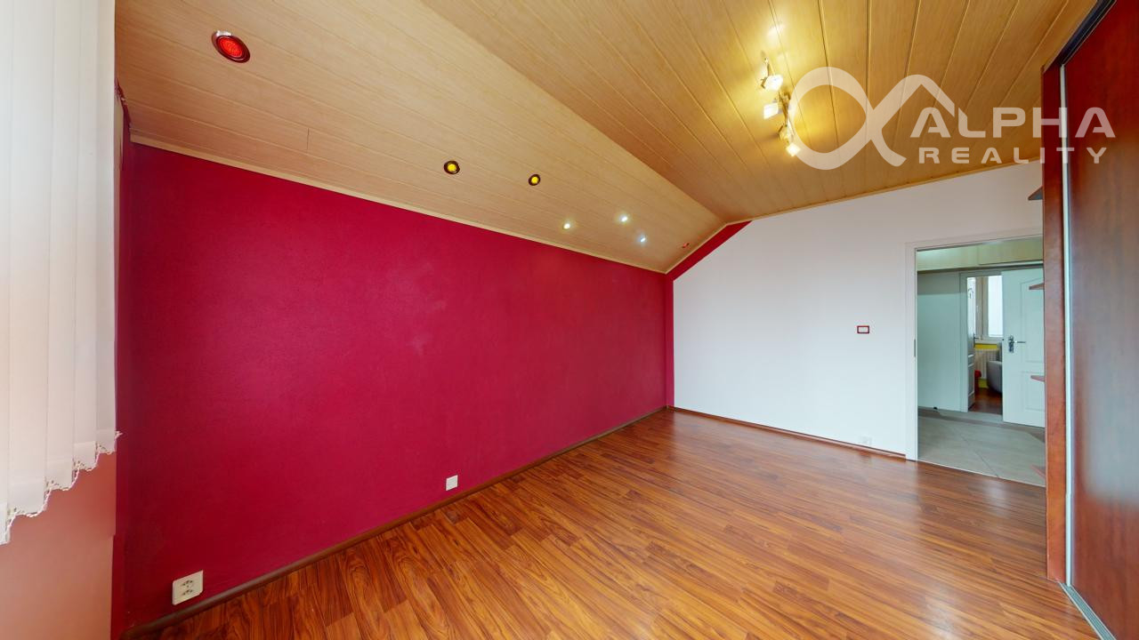 2 izbový byt s loggiou, sídlisko Pod vinicou, Levoča