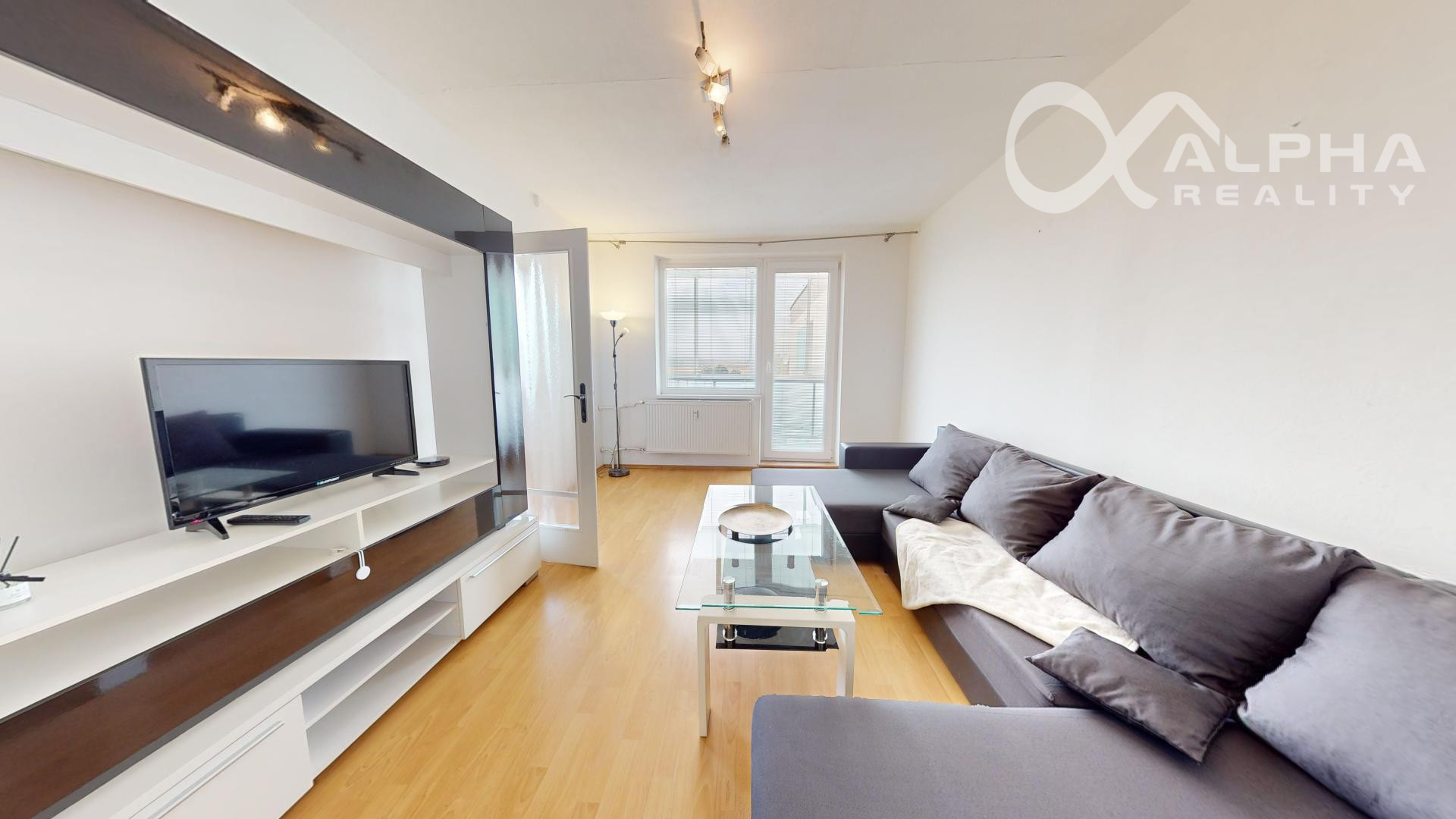 Exkluzívne 2 izbový byt s loggiou, sídlisko Mier, Spišská Nová Ves