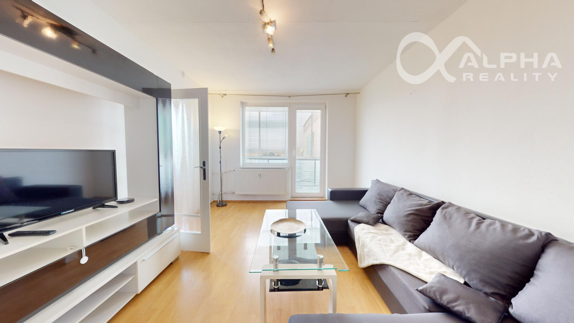 Exkluzívne 2 izbový byt s loggiou, sídlisko Mier, Spišská Nová Ves