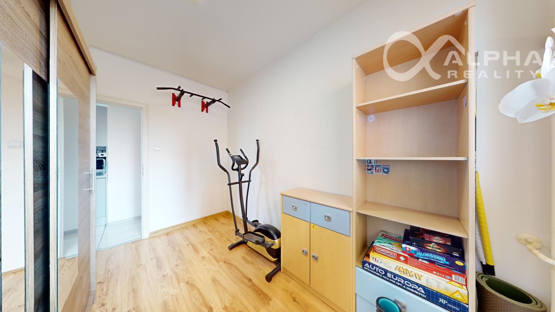 EXKLUZÍVNE 4i byt s balkónom, sídlisko Západ, Levoča