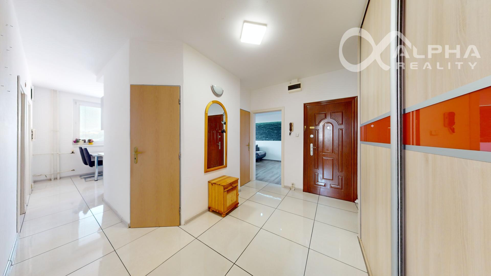 EXKLUZÍVNE 4i byt s balkónom, sídlisko Západ, Levoča