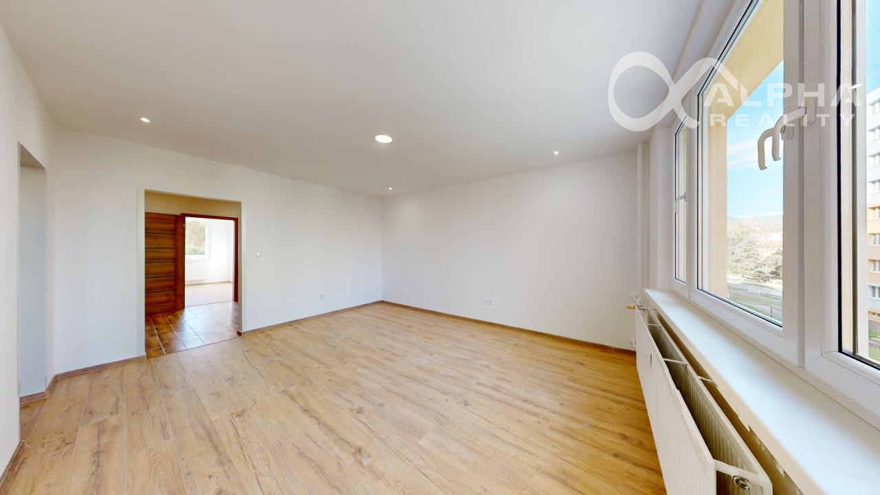 EXKLUZÍVNE 3 izbový byt s loggiou, sídlisko Západ, Levoča