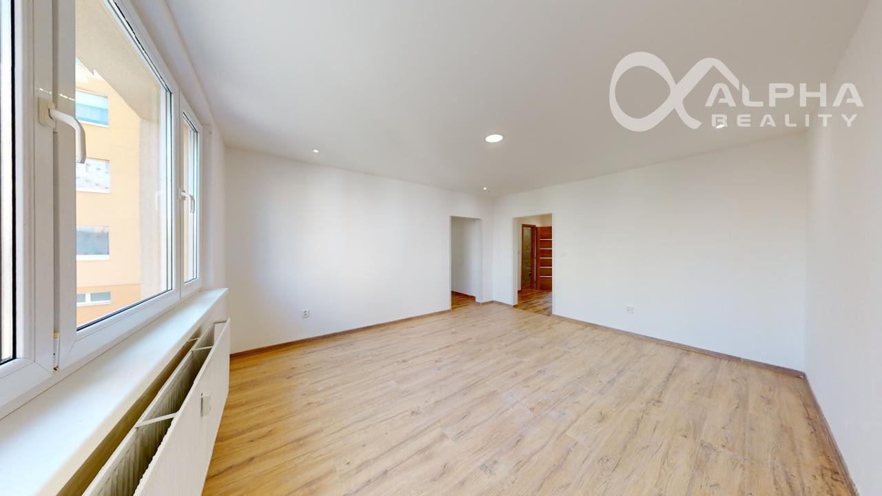 EXKLUZÍVNE 3 izbový byt s loggiou, sídlisko Západ, Levoča