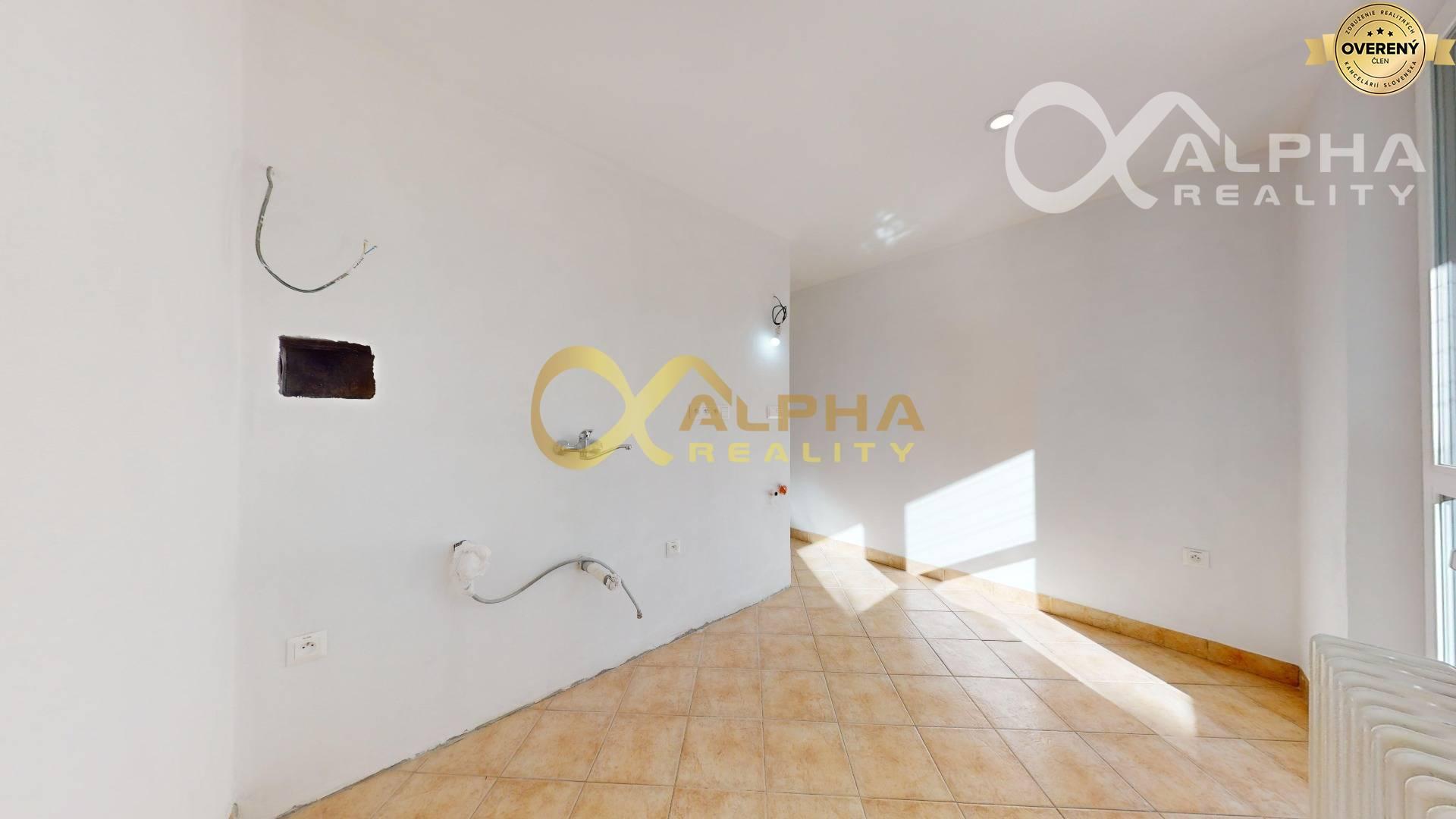 EXKLUZÍVNE 1 izbový byt s 2 loggiami, Trieda 1.mája, Spišská Nová Ves