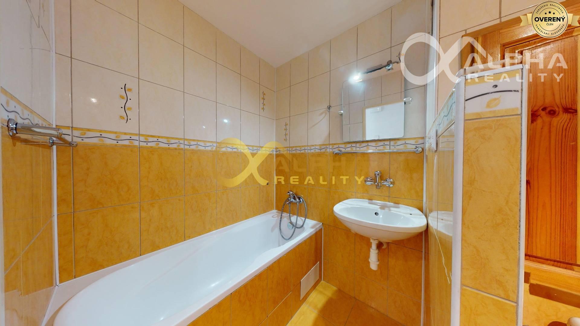 EXKLUZÍVNE 1 izbový byt s 2 loggiami, Trieda 1.mája, Spišská Nová Ves