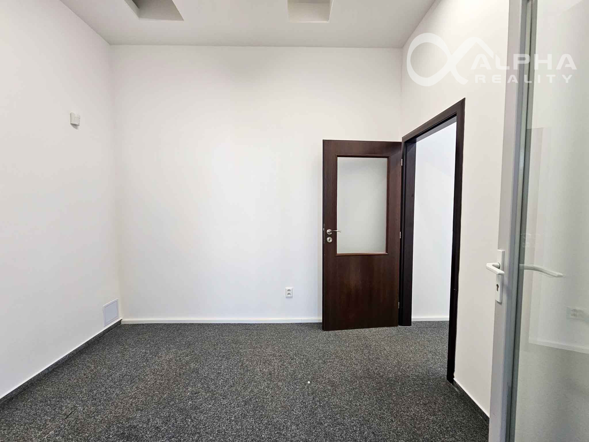 Prenájom kancelárske, obchodné priestory 50 m2, Spišská Nová Ves