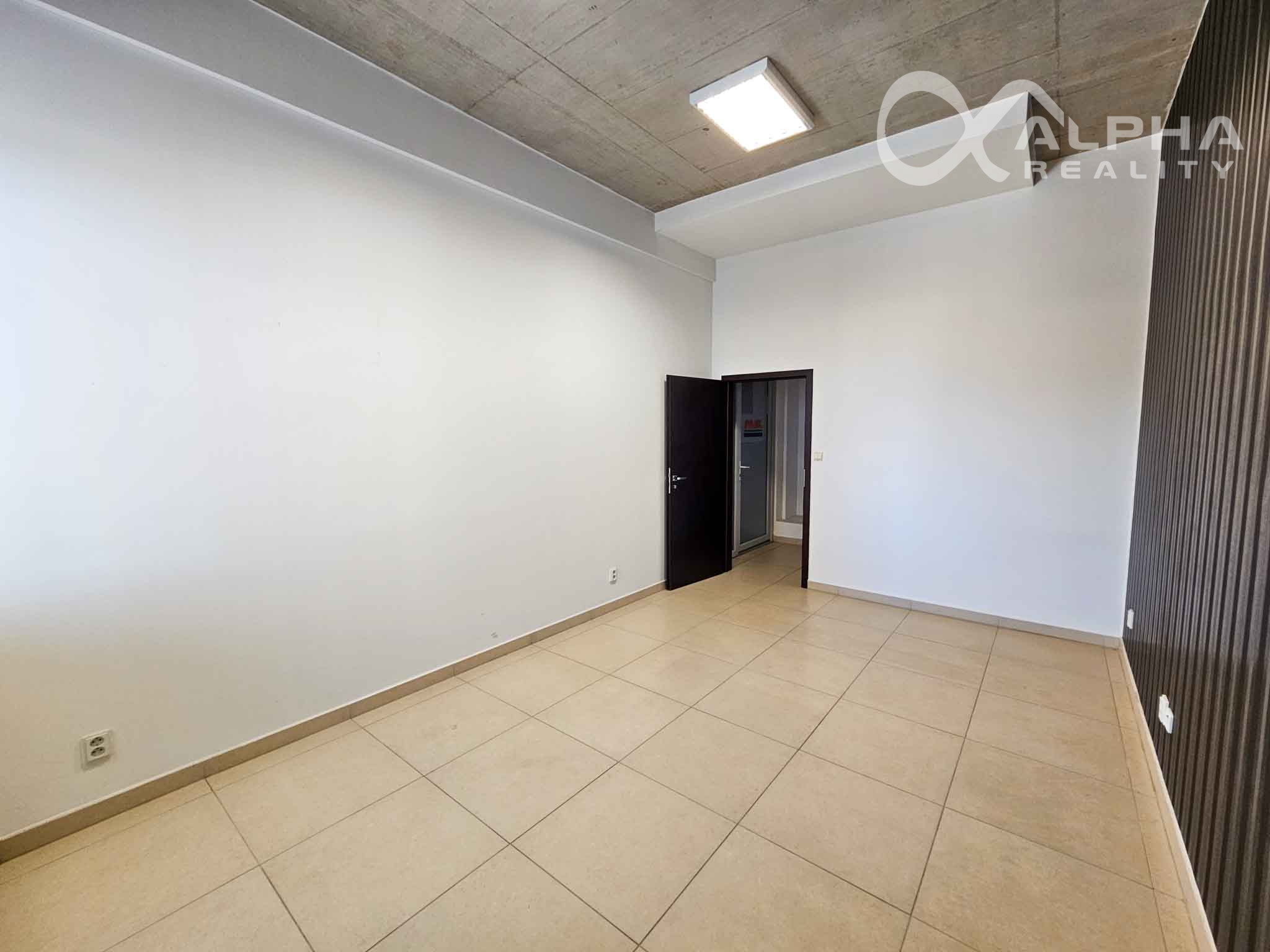 Prenájom kancelársky priestor 16,7 m2, Spišská Nová Ves