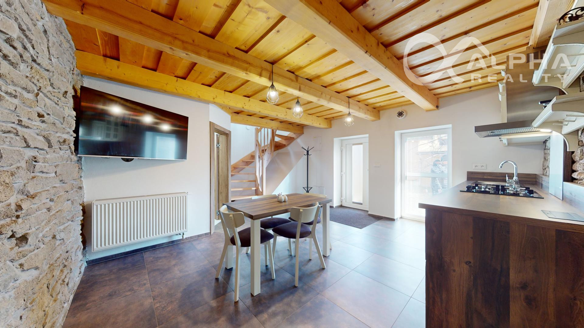 Prenájom 2i byt s parkovaním, záhradou, altánkom, Smižany