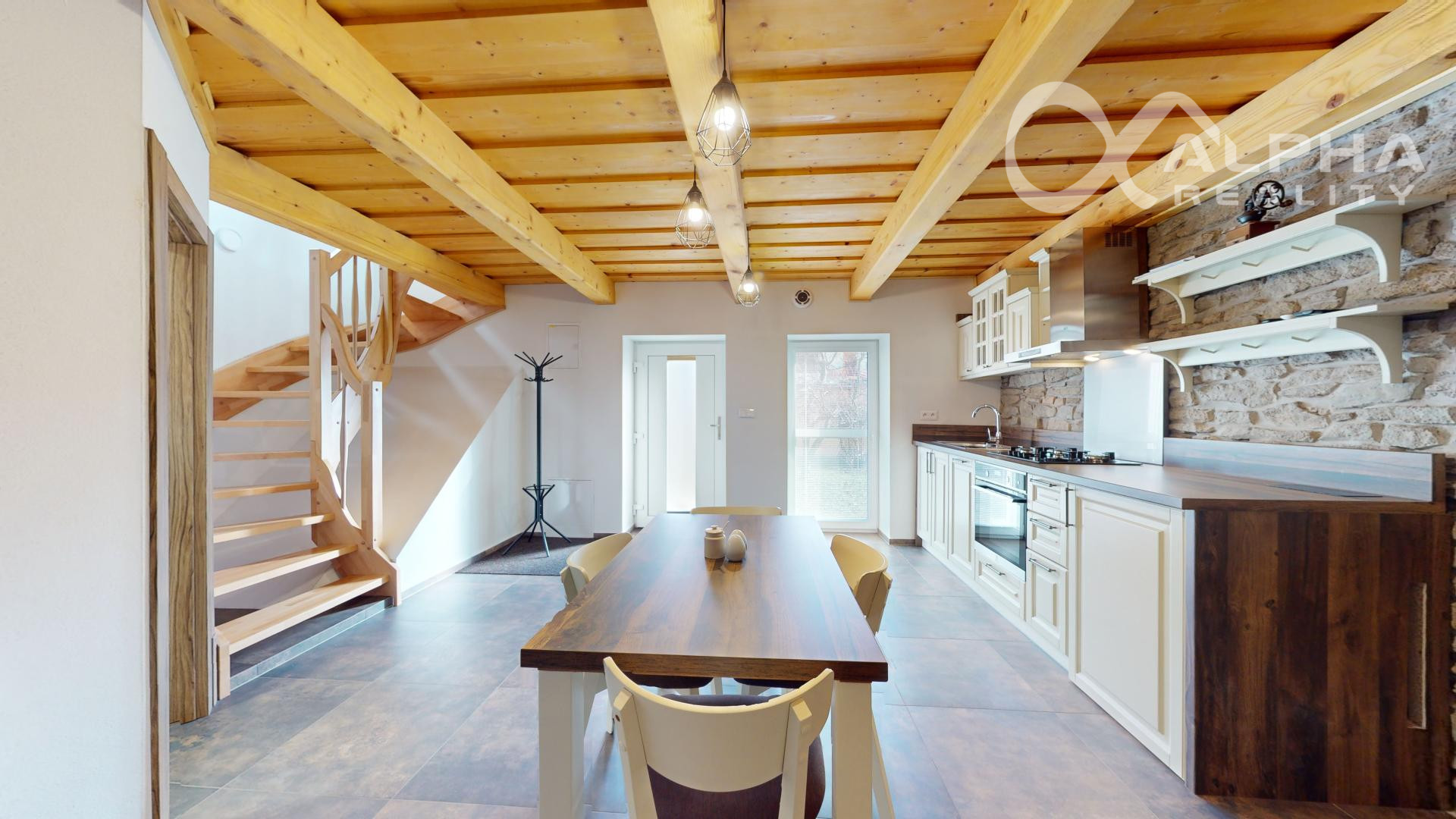 Prenájom 2i byt s parkovaním, záhradou, altánkom, Smižany