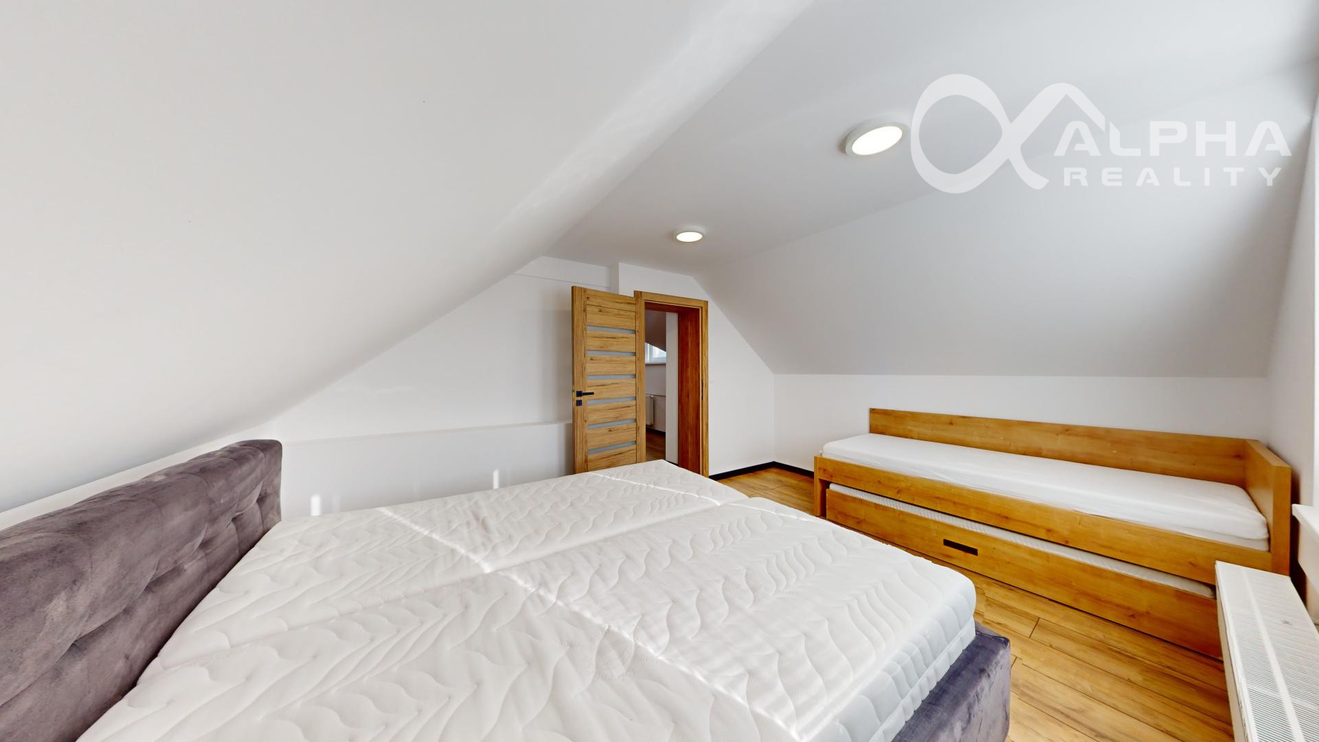 Prenájom 2i byt s parkovaním, záhradou, altánkom, Smižany