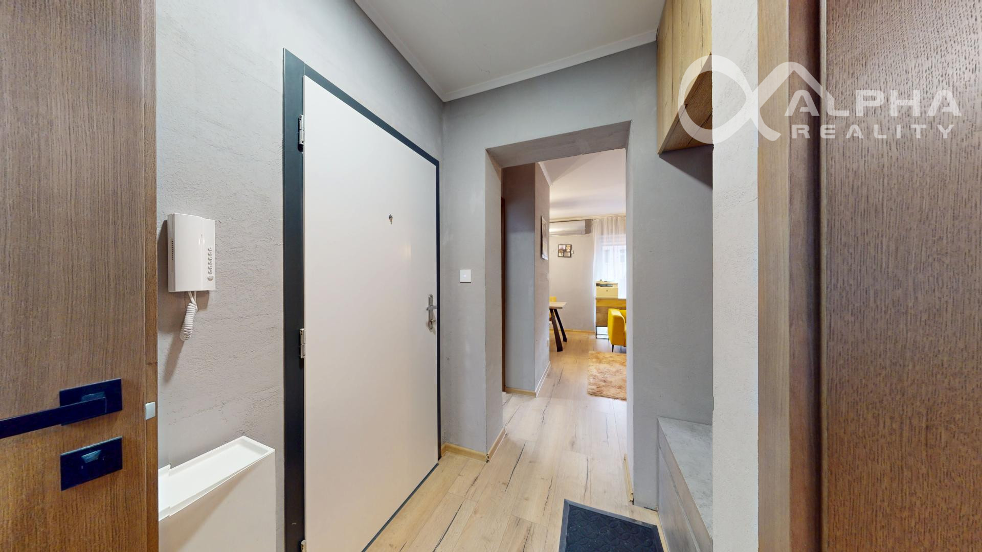 EXKLUZÍVNE nadštandardný 3i byt s balkónom, parkovaním, J. Hanulu, Spišská Nová Ves