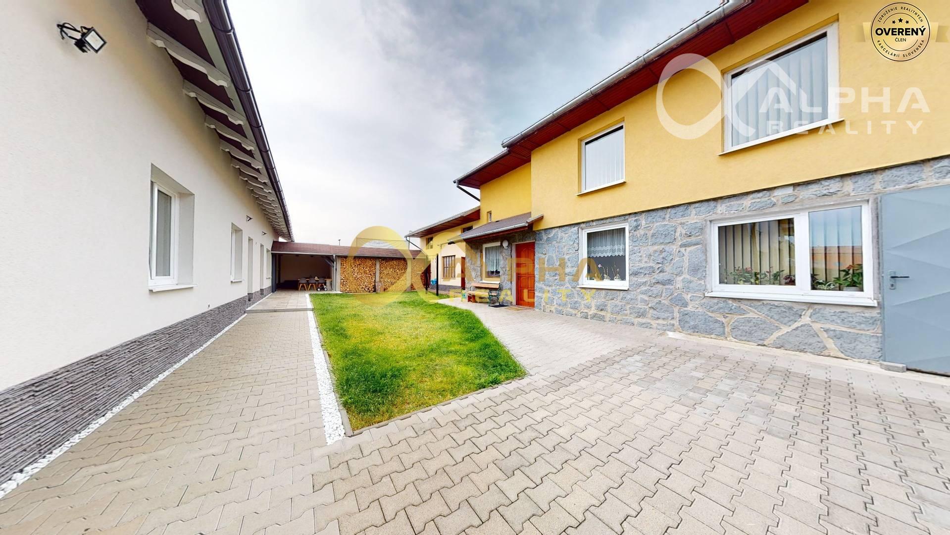 EXKLUZÍVNE 2 rodinné domy s polyfunkciou, Spišská Nová Ves