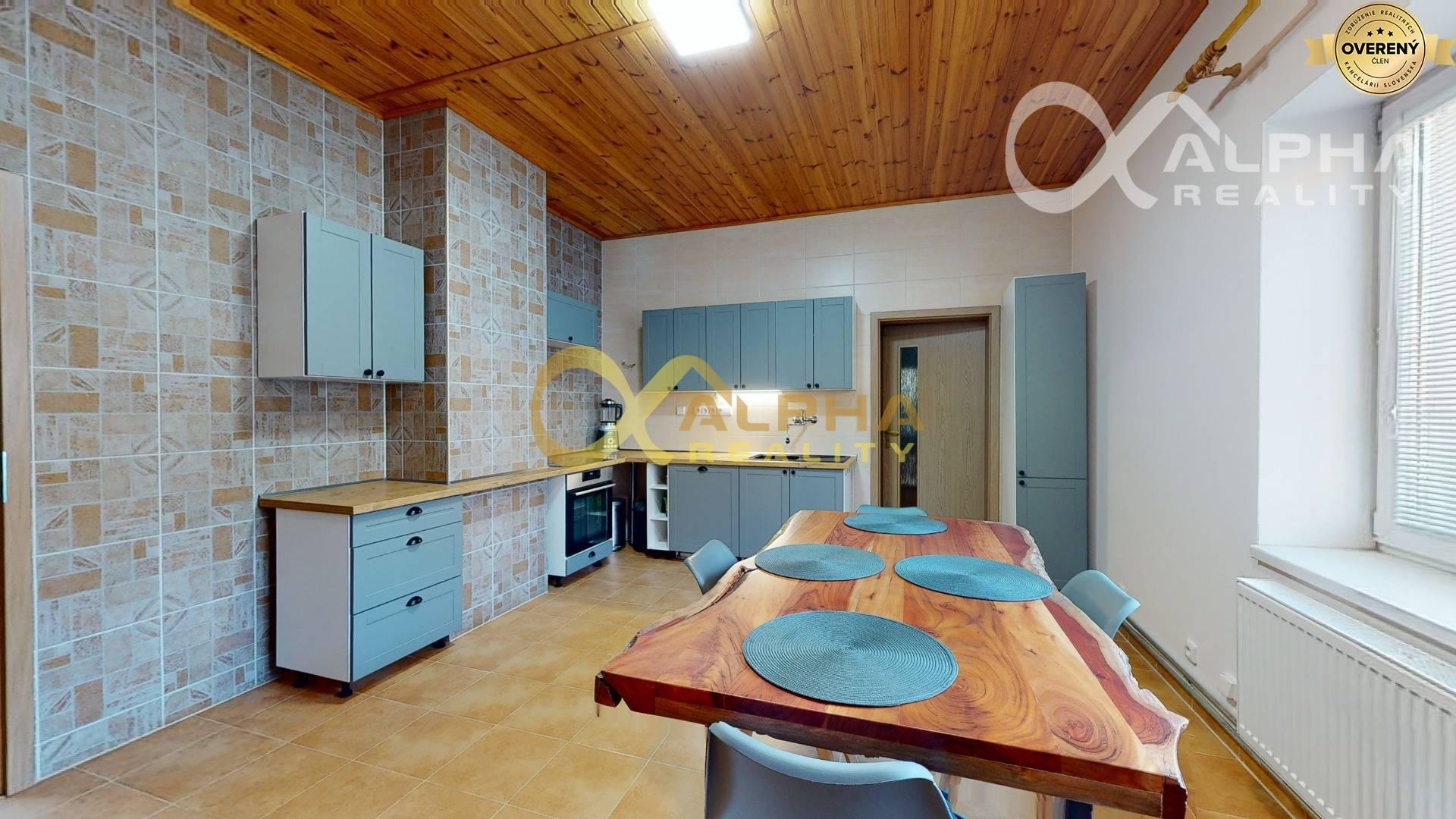 EXKLUZÍVNE 2 rodinné domy s polyfunkciou, Spišská Nová Ves