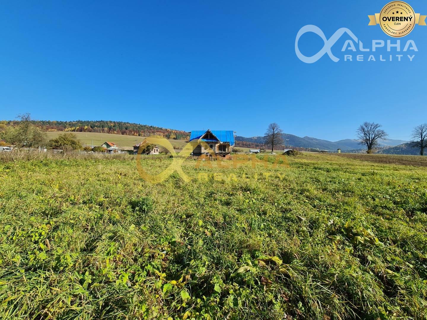 Rozostavaný zrubový rodinný dom, obec Pongrácovce, okres Levoča 