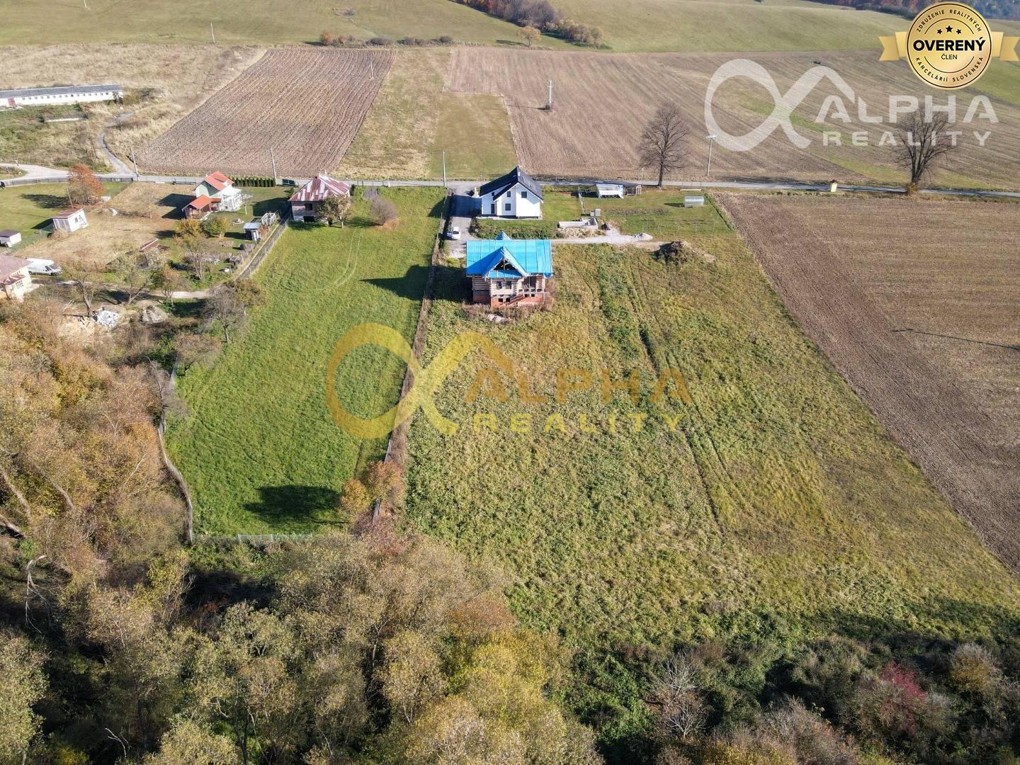 Rozostavaný zrubový rodinný dom, obec Pongrácovce, okres Levoča 