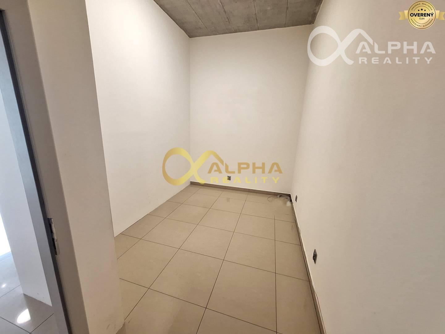 Prenájom kancelárske, obchodné priestory 57,25 m2, Spišská Nová Ves