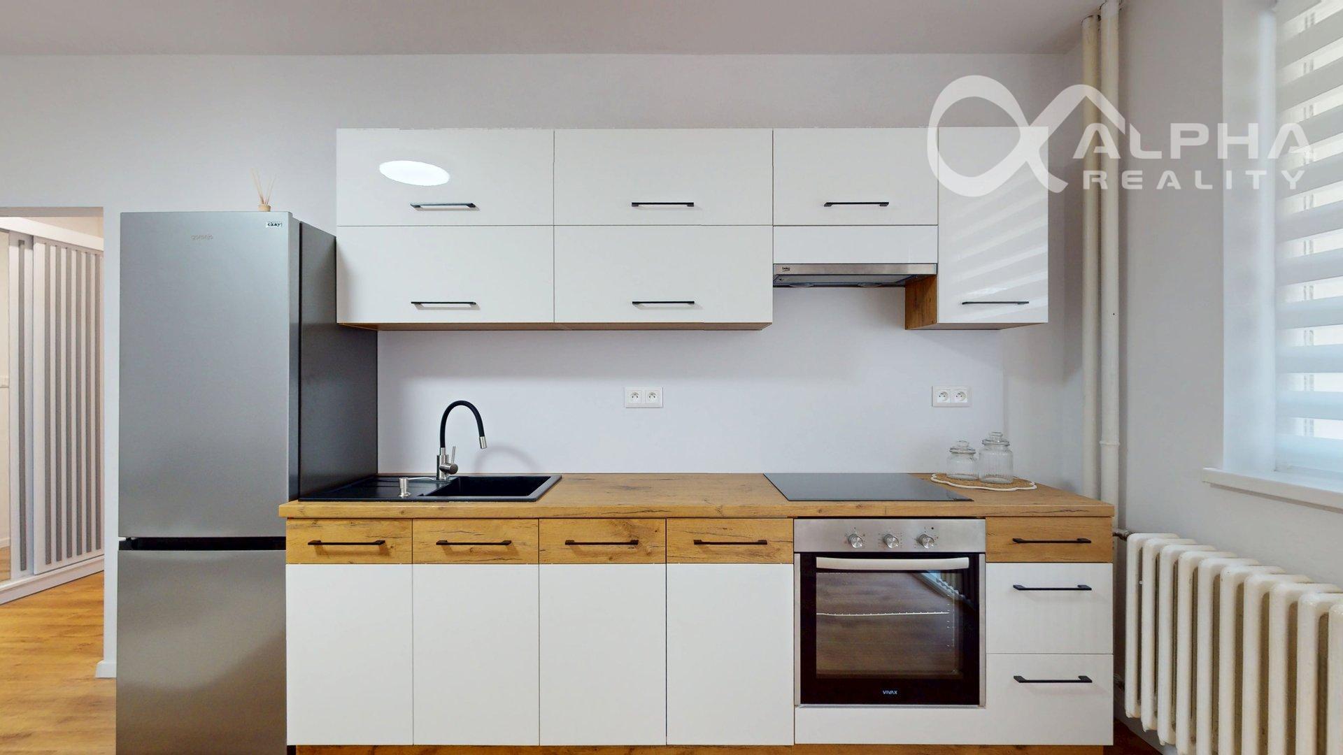 Prenájom 1i byt upravený na 2i, 2 loggie, sídl. Mier, SNV