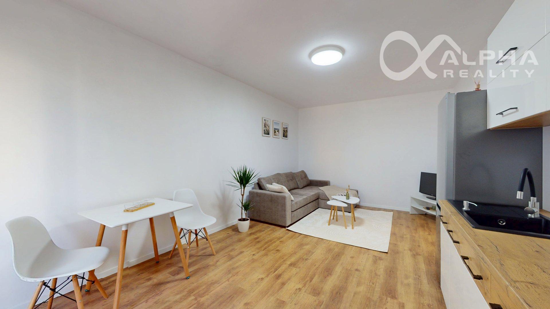 Prenájom 1i byt upravený na 2i, 2 loggie, sídl. Mier, SNV