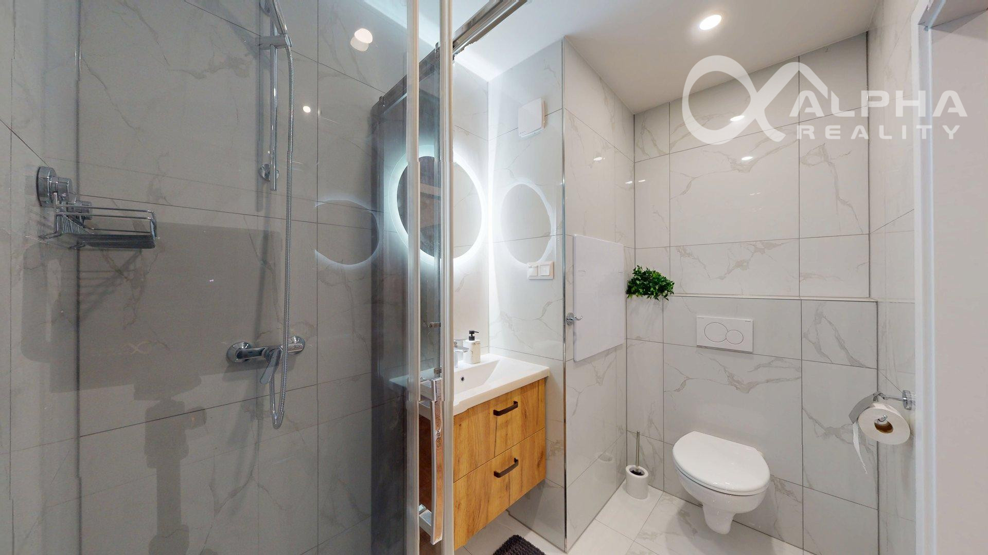 Prenájom 1i byt upravený na 2i, 2 loggie, sídl. Mier, SNV