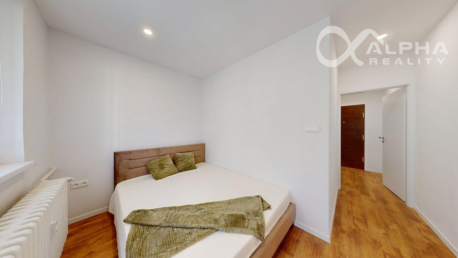 Prenájom 1i byt upravený na 2i, 2 loggie, sídl. Mier, SNV