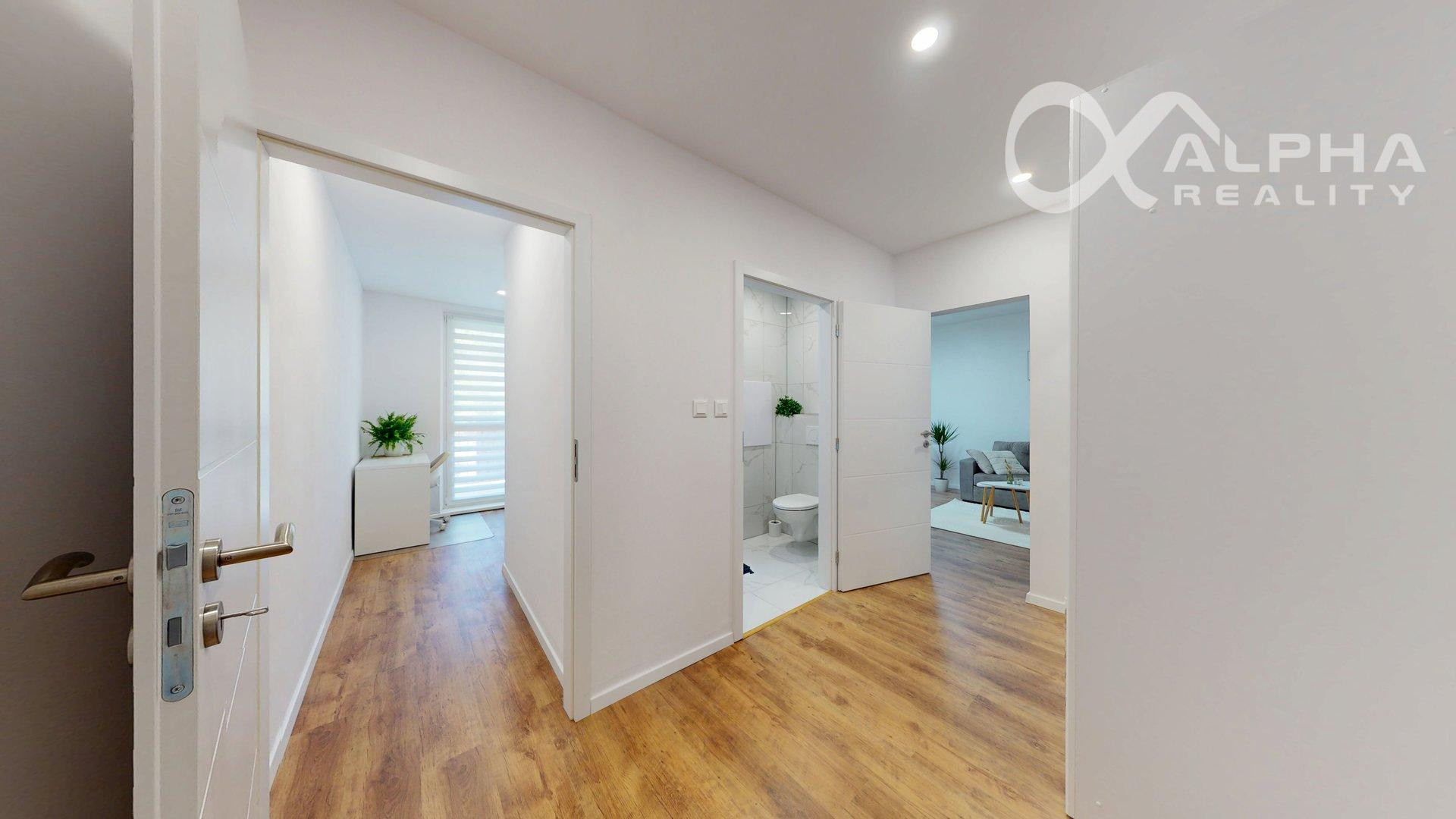 Prenájom 1i byt upravený na 2i, 2 loggie, sídl. Mier, SNV