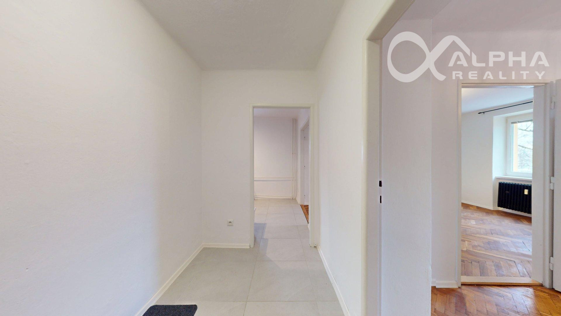 Prenájom 2 izbový byt s balkónom, centrum, Spišská Nová Ves