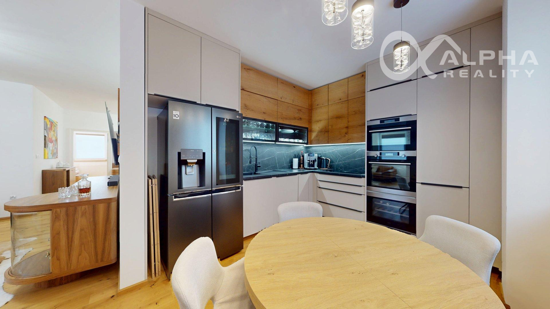 Nadštandardný 3i byt s loggiou, parkovaním, Tarča, Sp.N.Ves